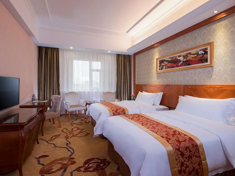 Vienna Hotel Chaoyang High-Speed Train Station Shantou Exterior foto